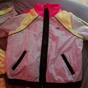 Hollister wind breaker